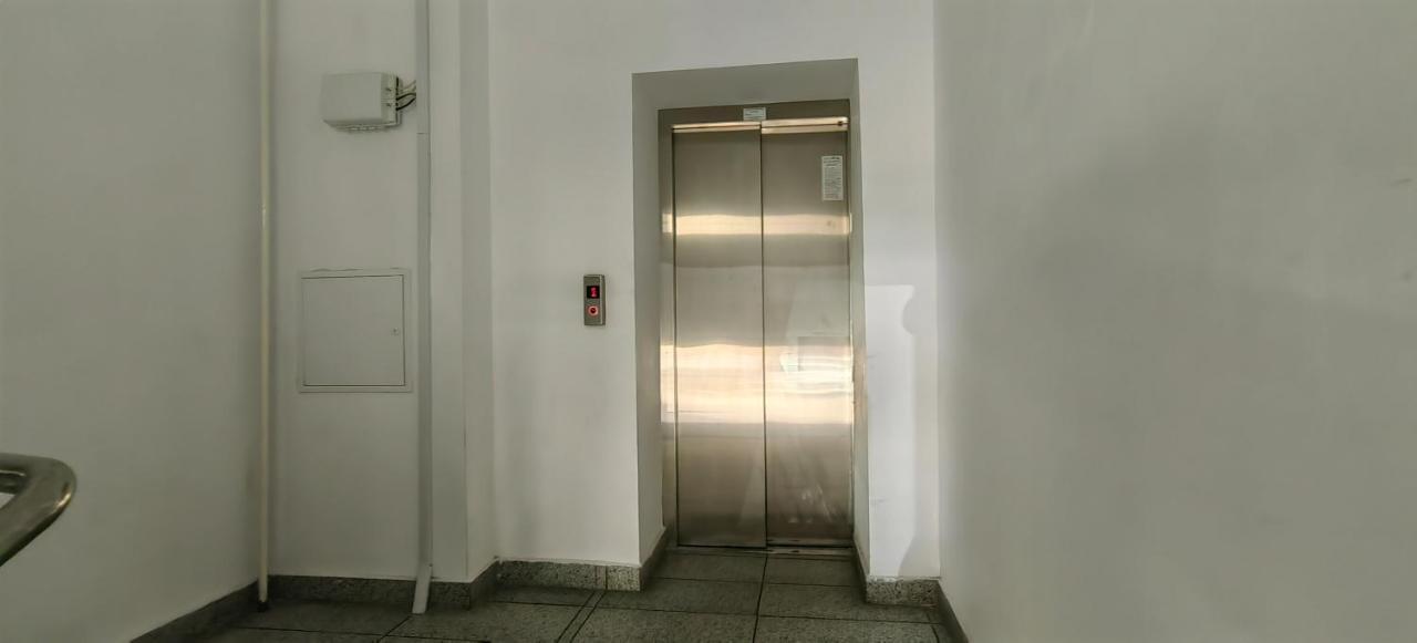 Apartament 1 Mai Bloc Nou-Self Check-In Craiova Eksteriør billede